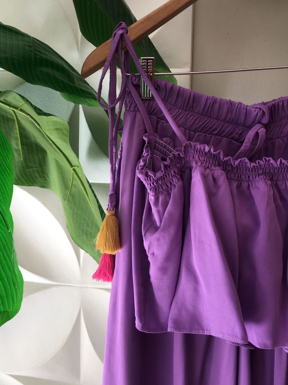 CONJUNTO CALCA E CROPPED DET FRUFRU